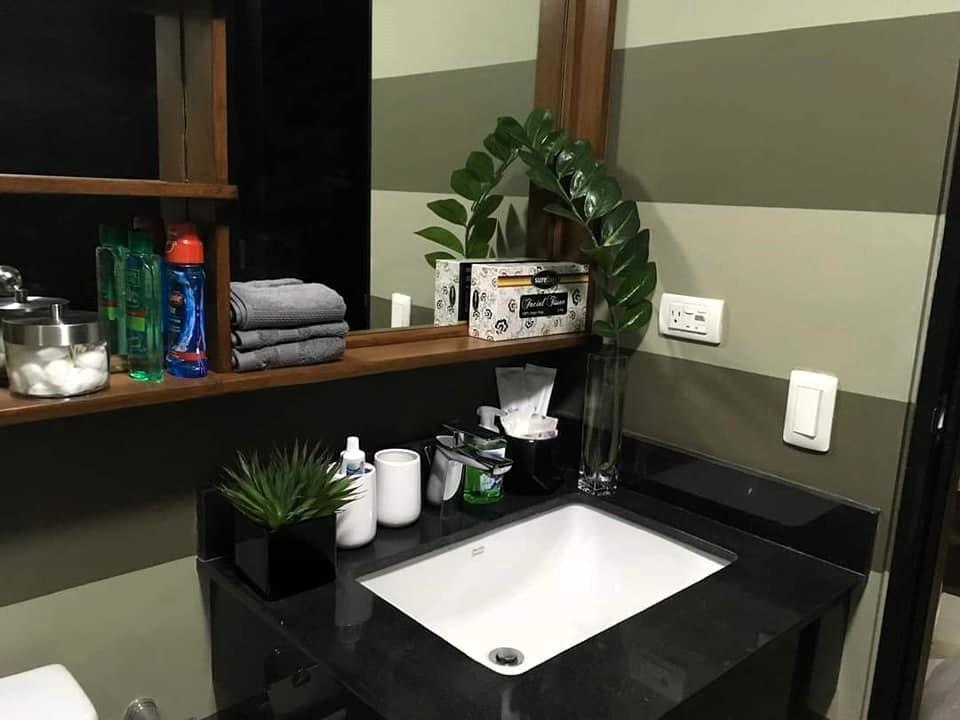 For Rent Condo in Solinea Tower Cebu in Siquijor - Image 5