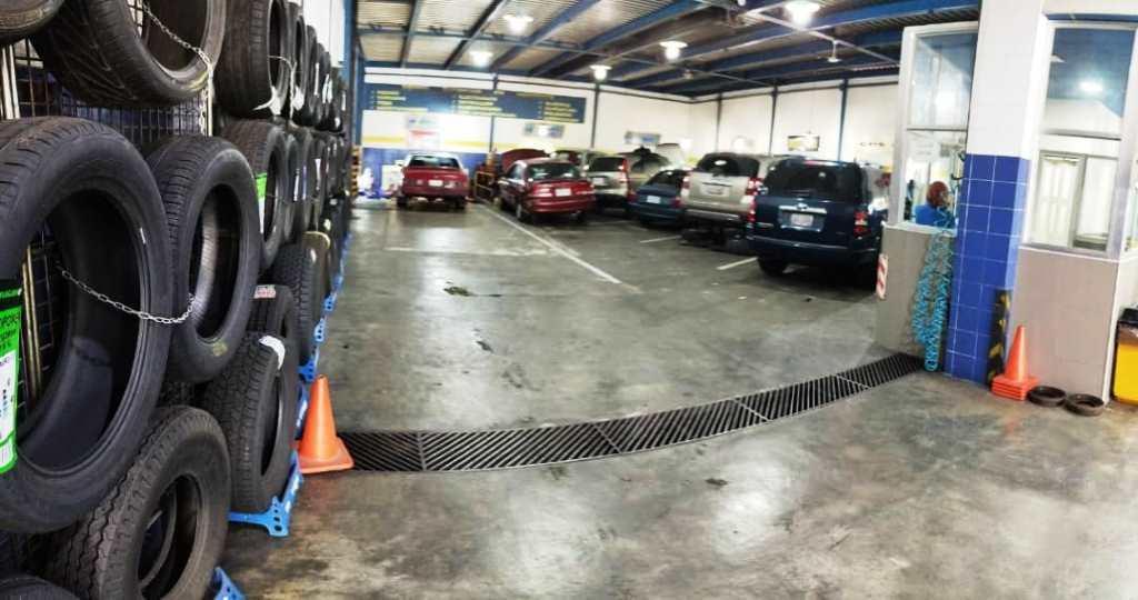LOCAL COMERCIAL - ROMULOS GALLEGOS - 1200 Mts2 en Caraballeda - Imagen 5