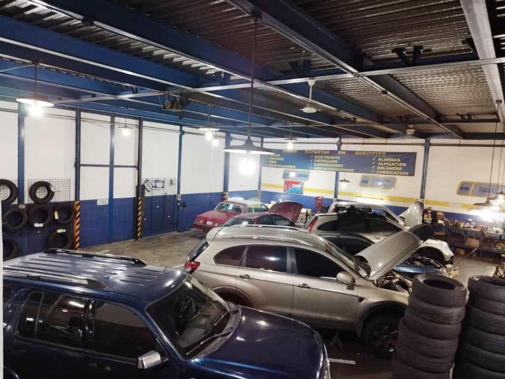 LOCAL COMERCIAL - ROMULOS GALLEGOS - 1200 Mts2 en Caraballeda - Imagen 6