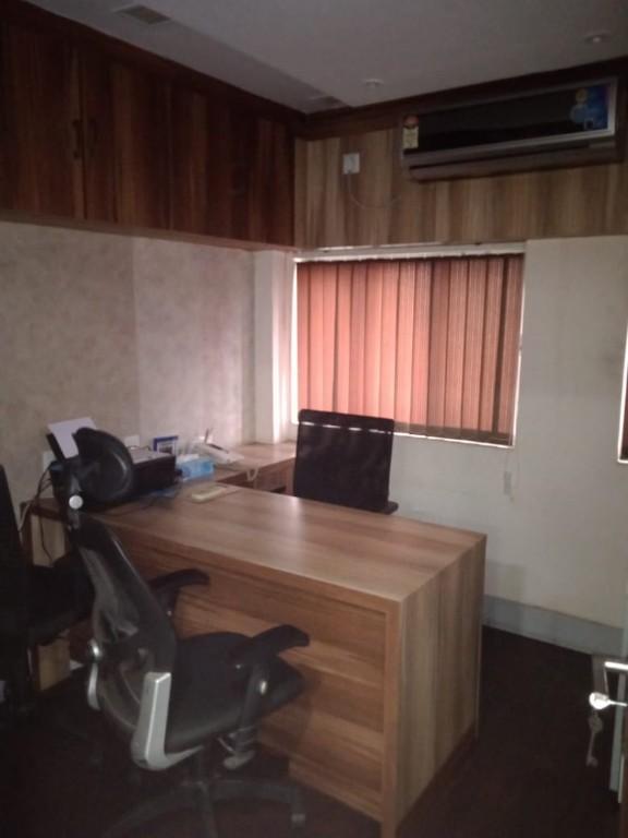 Fully Furnished Commercial Office For Rent at Rash Bihari in Jādabpur - Image 4