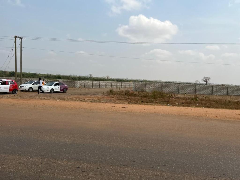 DAWHENYA-DEVELOPED ESTATE COMMUNITY, FEW PLOTS LFET in Ejura - Image 4