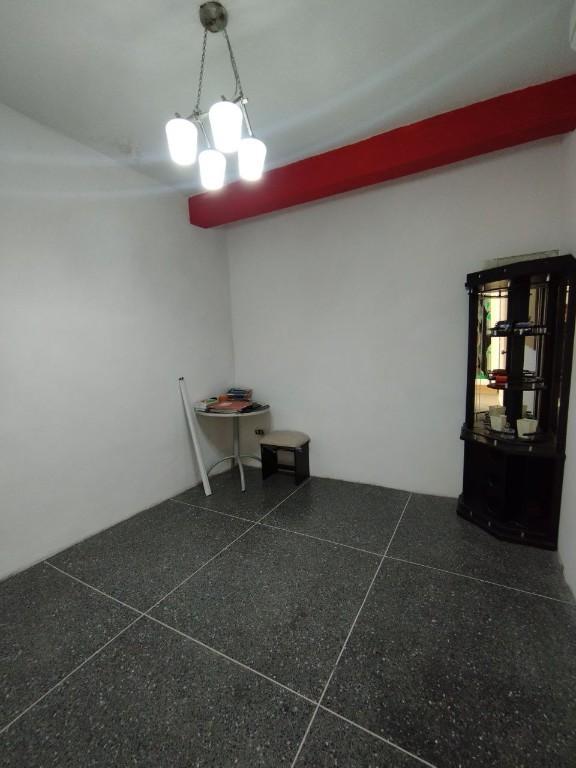 CASA CON LOCAL COMERCIAL EN CENTRO OESTE en Barquisimeto - Imagen 13