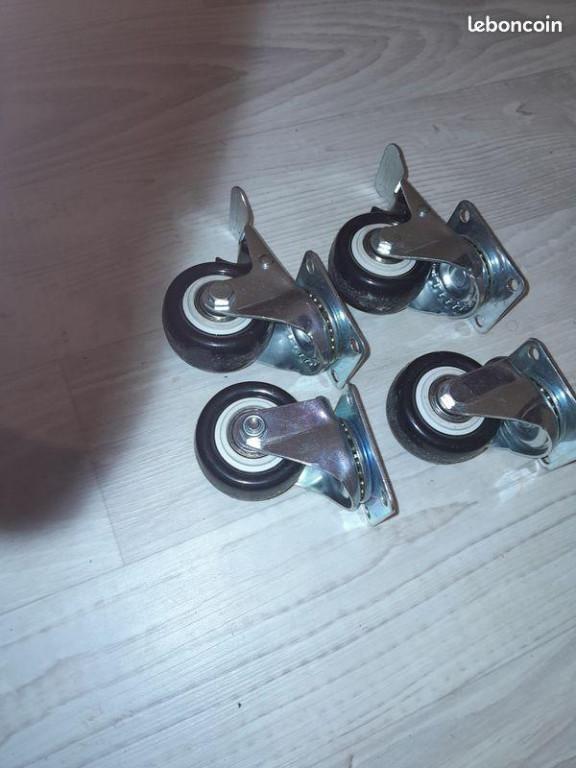 Lot 4 Roulettes Pivotante à Paris - Photo 1