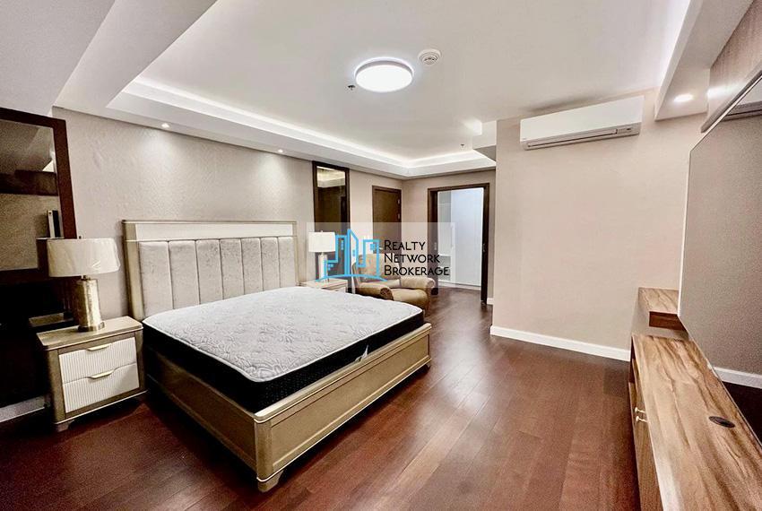 2 Bedroom Unit High Floor in Alcoves For Rent in Consolacion - Image 5