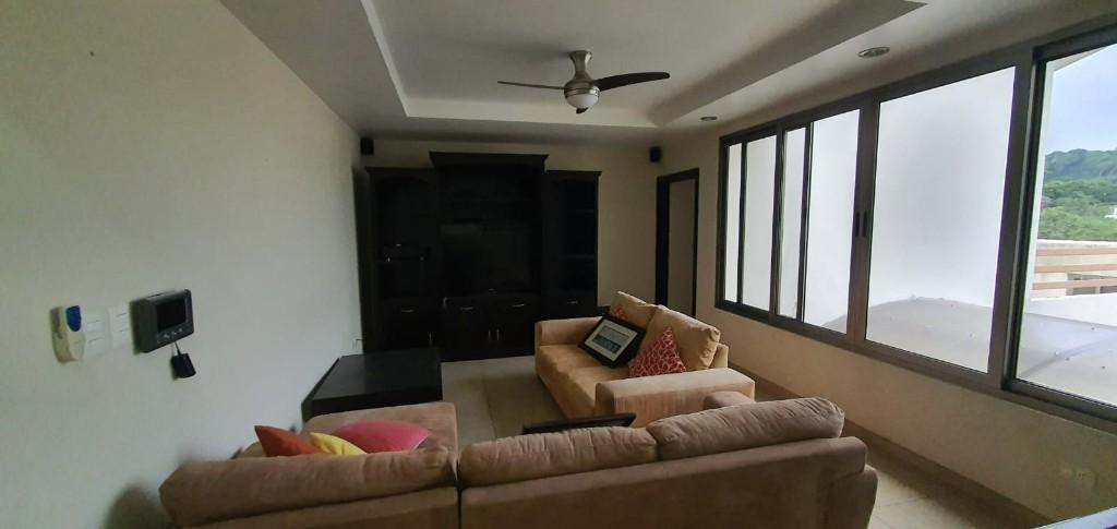 SE ALQUILA CASA EN VALLE TUSCANIA, MODERNA, AMUEBLADA, tiene 890 en San José Villanueva - Imagen 4