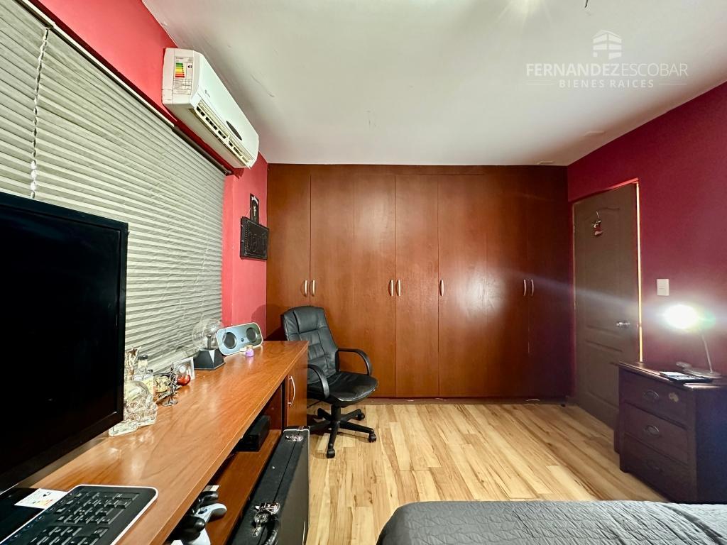 SAN FELIPE - VENTA CASA 4D 4B 3E PISCINA en Putaendo - Imagen 9