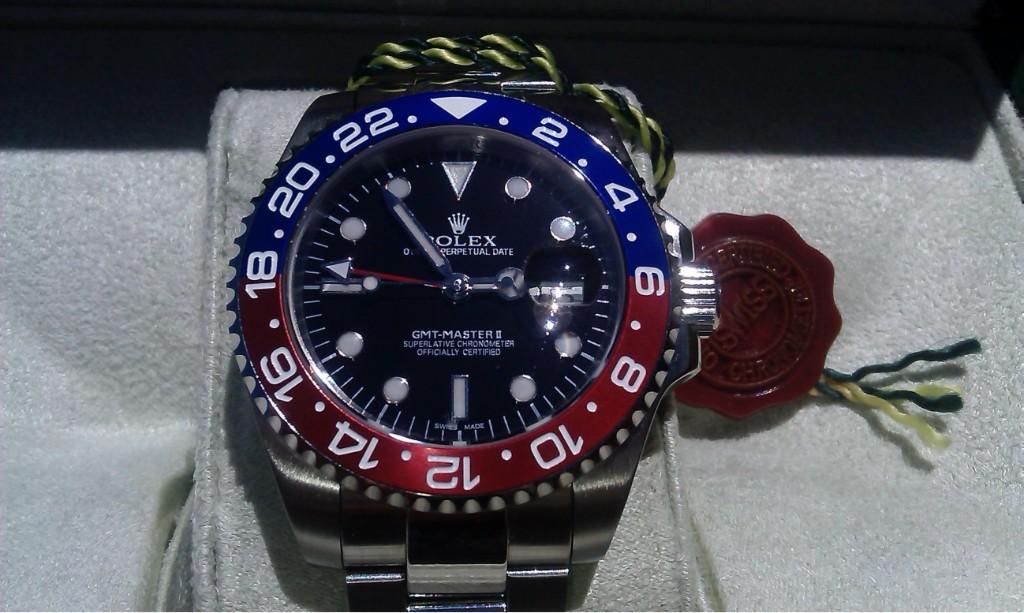 Rolex GMT Master II Bisel Pepsi en Madrid - Imagen 7