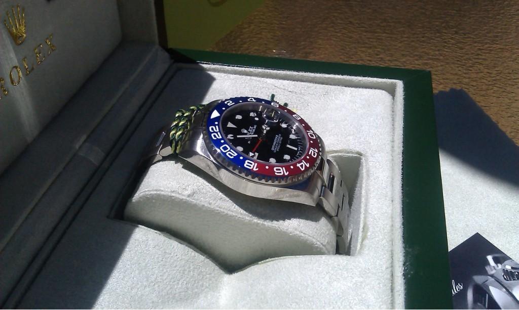 Rolex GMT Master II Bisel Pepsi en Madrid - Imagen 8
