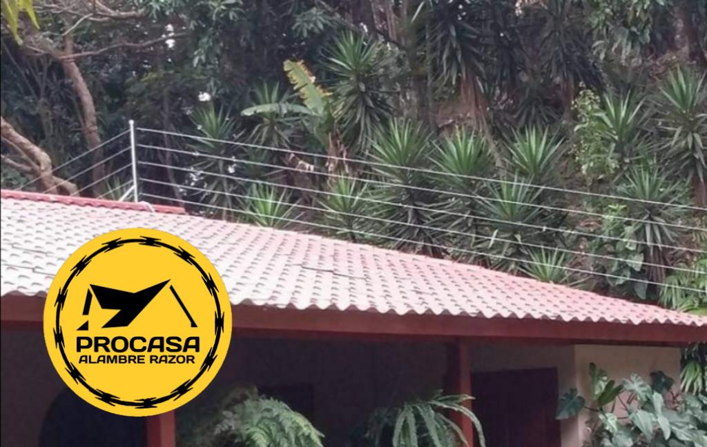 Alambre Razor y cerca eléctrica en San José Villanueva - Imagen 2