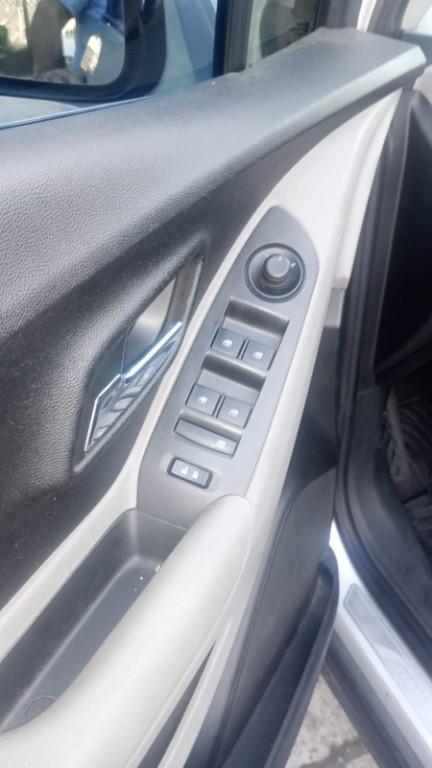 Se vende Chevrolet tracker en Villa Alsina - Imagen 2
