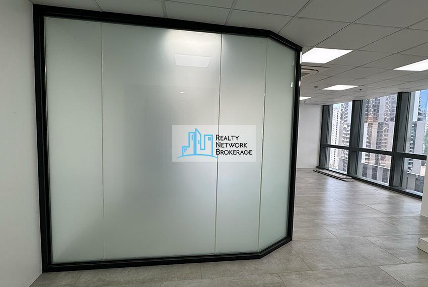 Executive Office For Rent in BPI Corporate Tower in Cebu City - Image 3