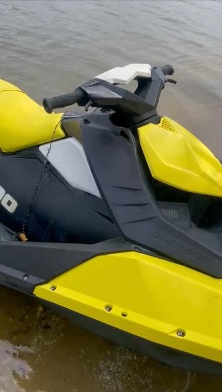 Jet ski Spark très propre à Abidjan - Photo 3