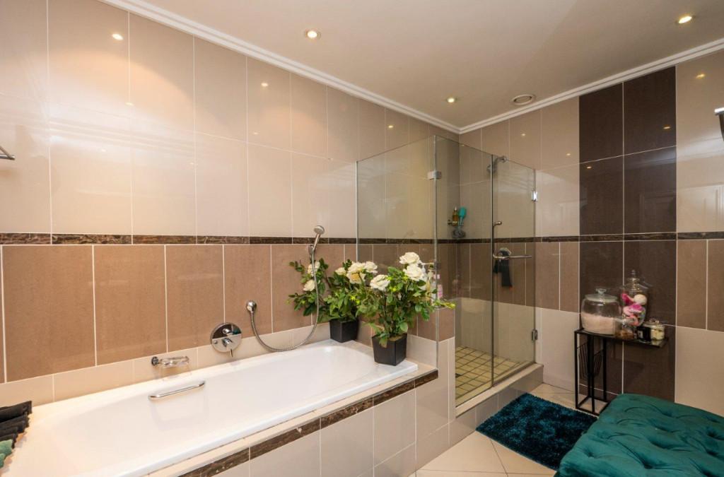 EXPERIENCE ELAVATED LIVING AT VILLA ABROSIA in Johannesburg - Image 7