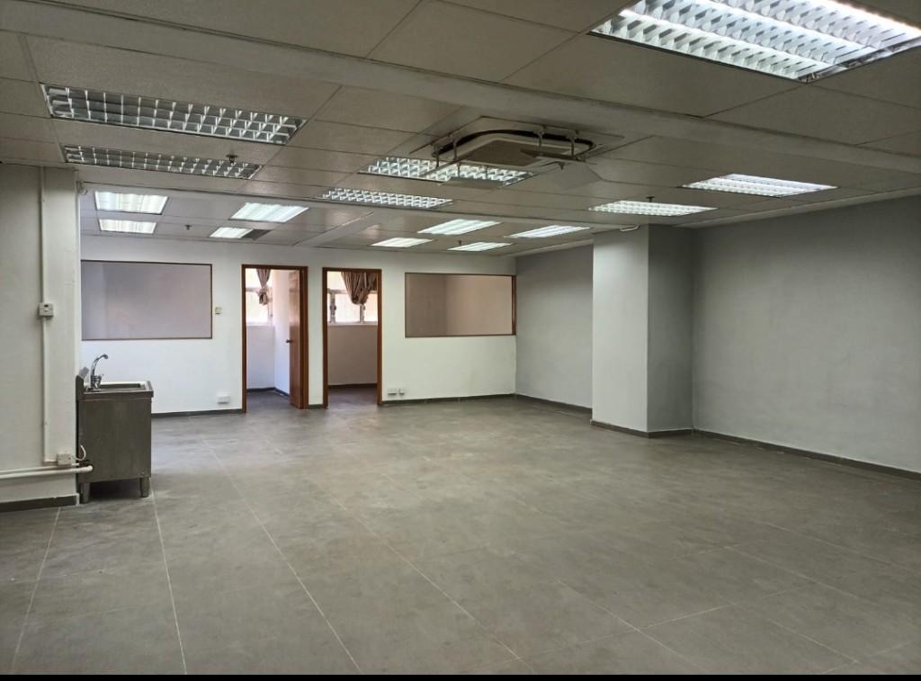 Workshop for rent in Sai Wan Ho - Image 2