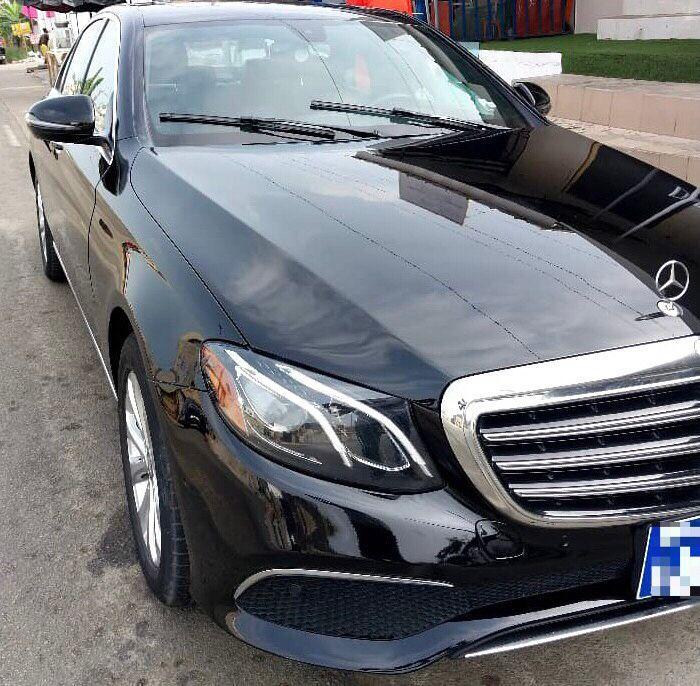 Location VIP Mercedes class E à Abidjan - Photo 1