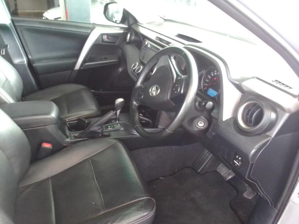 2017 Toyota Rav4 2.0 Engine Capacity with Automatic Transmission in Alberton - Image 11