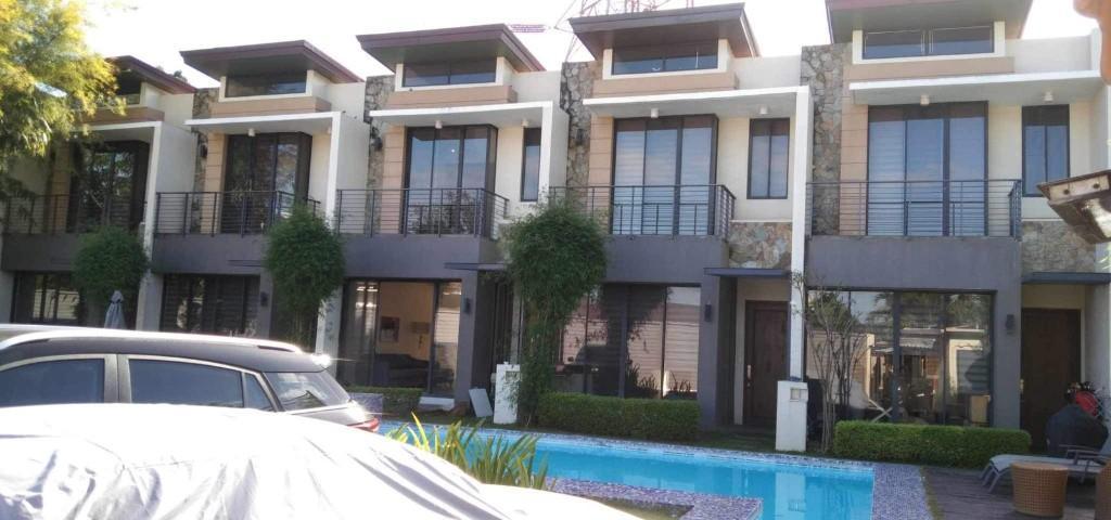 TOWNHOUSE 2 BEDROOMS FOR RENT IN TALAMBAN WITH COMMON POOL in Minglanilla - Image 1