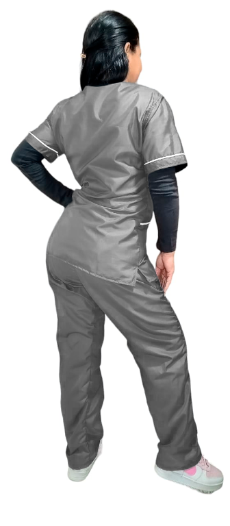 UNIFORME ENFERMERIA ESTETICA ANTIFLUIDO SCRUB ELYZ CONFECCIONES en Mosquera - Imagen 1