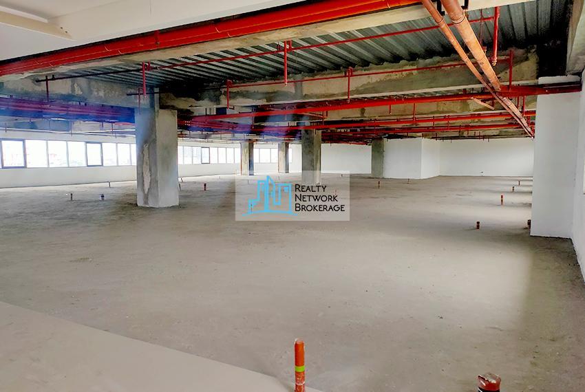 652 SqM For Rent Bare Office Space In Mandaue City in Cebu City - Image 1