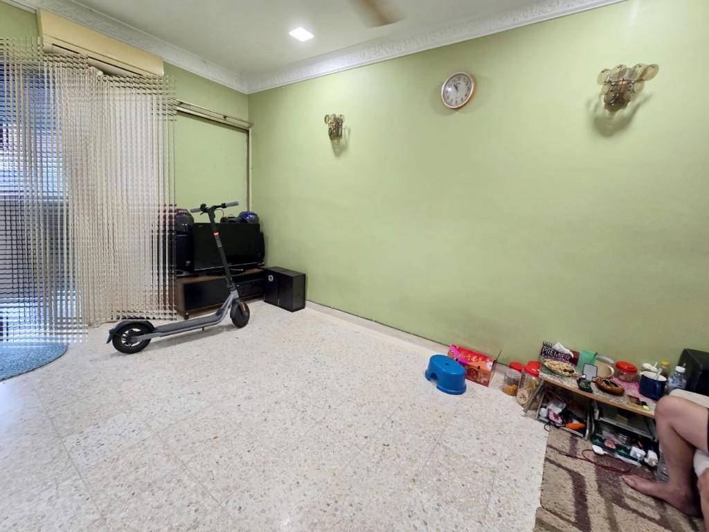 Kepong Bandar Sri Damansara 1-sty Intermediate House For Sale in Ladang Seri Kundang - Image 3