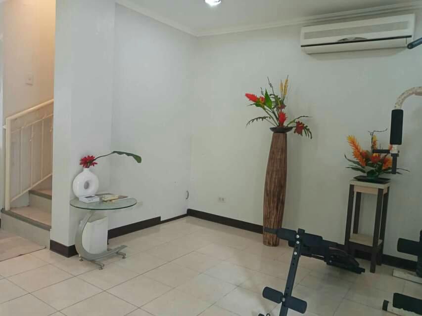 5 Bedrooms House For Rent In Cebu City in Liloan - Image 6