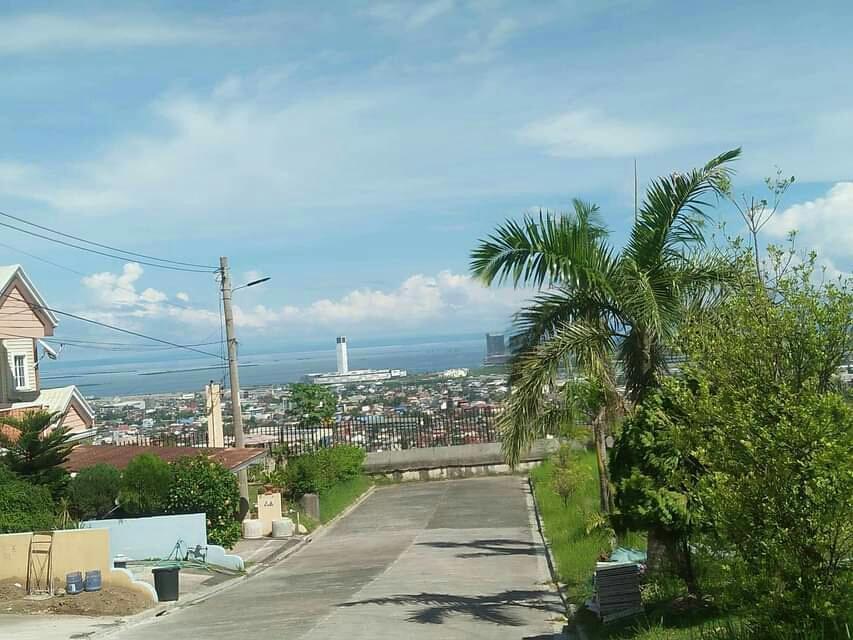 5 Bedrooms House For Rent In Cebu City in Liloan - Image 14