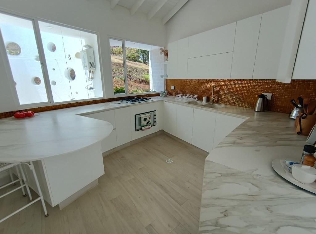 Mediterranean Style Home In Tablazo – Llanogrande en Marinilla - Imagen 10