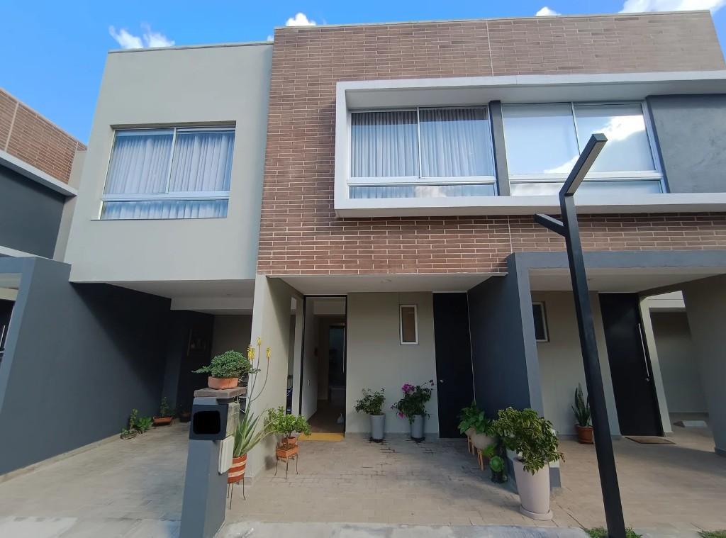 Home In Residential Community With Swimming Pool, Gym And Extras en La Ceja - Imagen 1