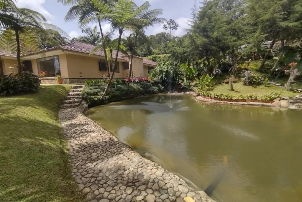 Home With Lake In Top Ten Exclusive Communities Of Llanogrande en Marinilla - Imagen 1