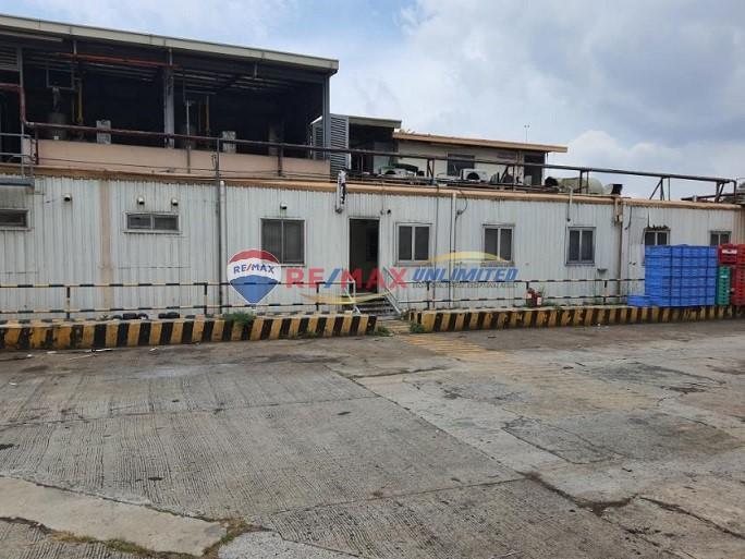 INDUSTRIAL PROPERTYWAREHOUSE FOR SALE in Las Piñas - Image 5