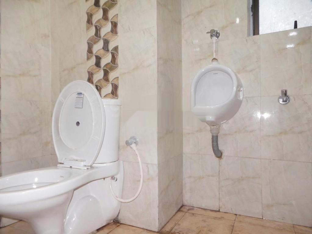 Fully Furnished Commercial Office For Rent In Salt lake Sec 5 in Bārāsat - Image 4