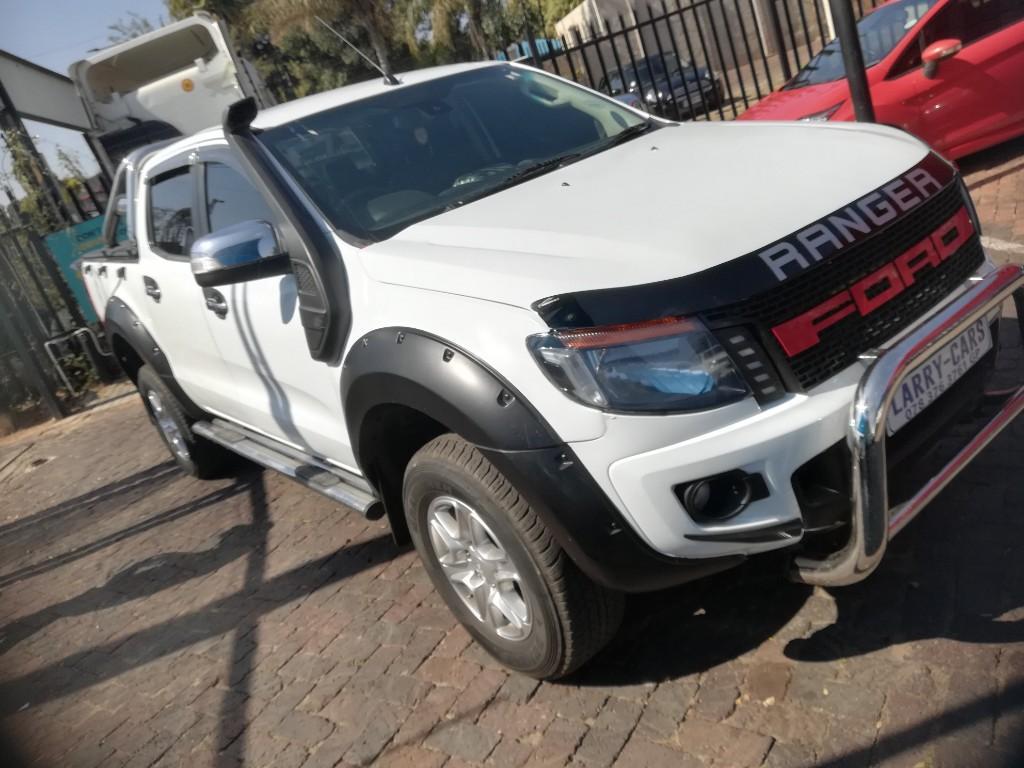 2013 Ford Ranger 3.2 Driving Automatic in Roodepoort - Image 3