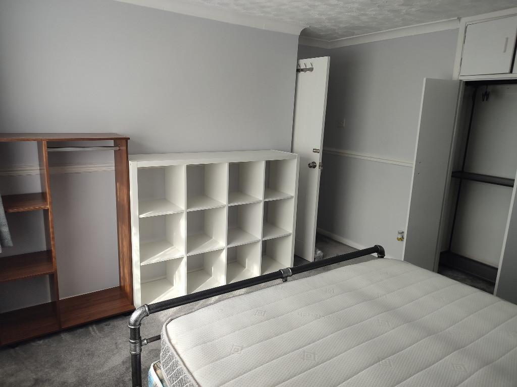 Rooms For Rent...Move In Today...Open To An Arrangement! in Scunthorpe - Image 2