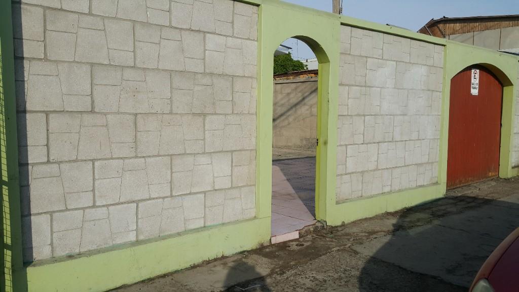 CASA AMPLIA COMPLETAMENTE CONSTRUIDA EN CERAMICA...ARICA en Putaendo - Imagen 1