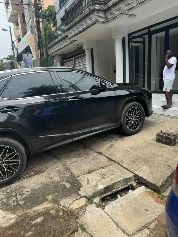 Lexus ML500 2017 à Douala - Photo 4