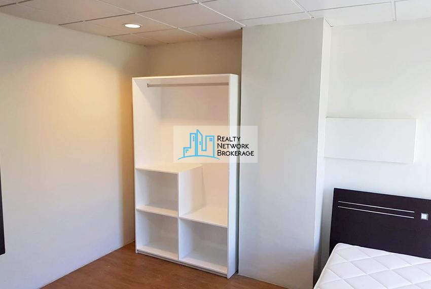 2 Bedroom Available Across Ayala Mall For Rent in Consolacion - Image 7
