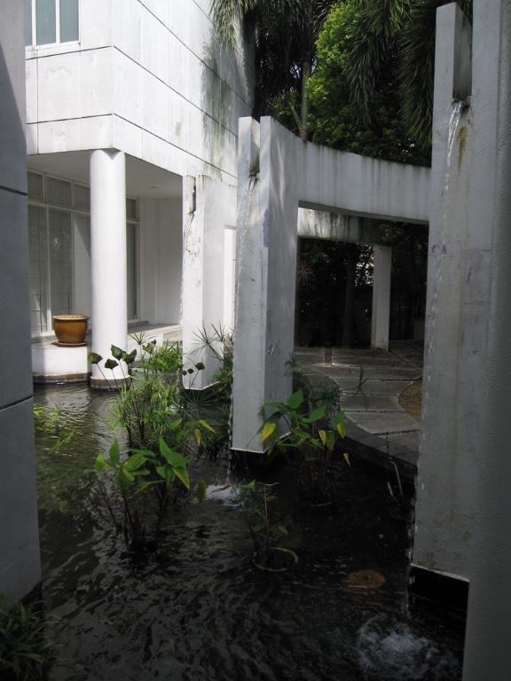 Holland Good Class Bungalow For Rent in Tuas - Image 17