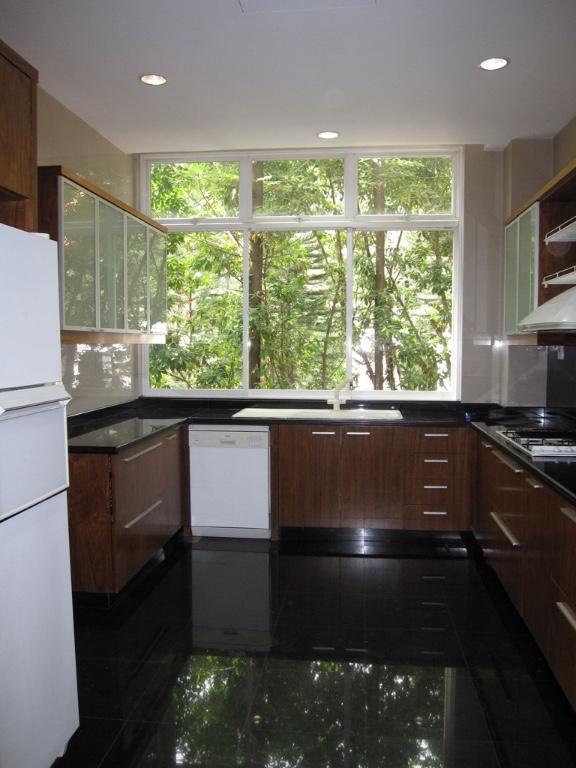 Holland Good Class Bungalow For Rent in Tuas - Image 19