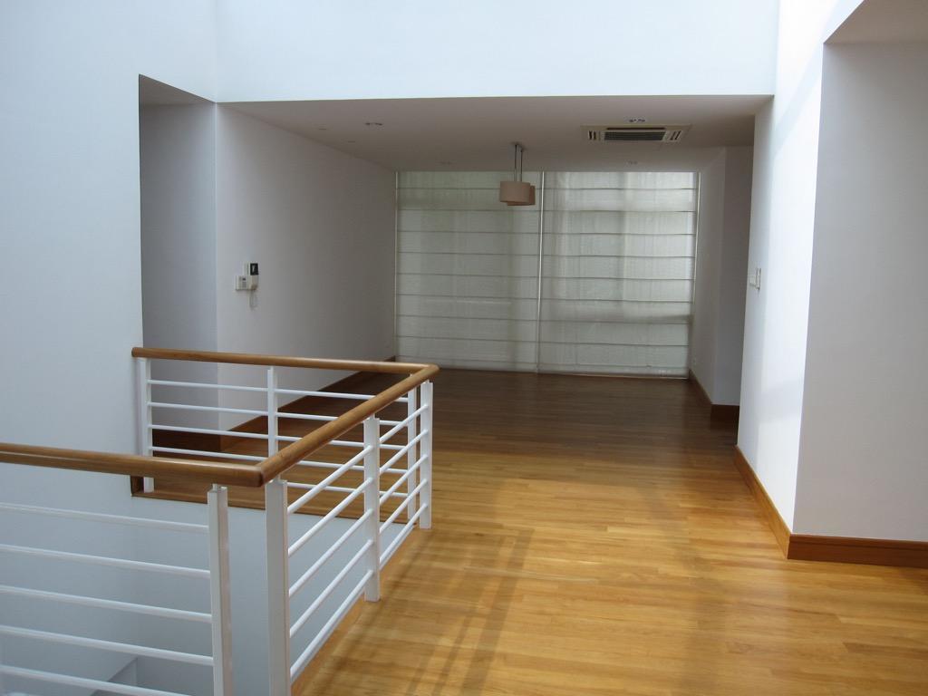 Holland Good Class Bungalow For Rent in Tuas - Image 15