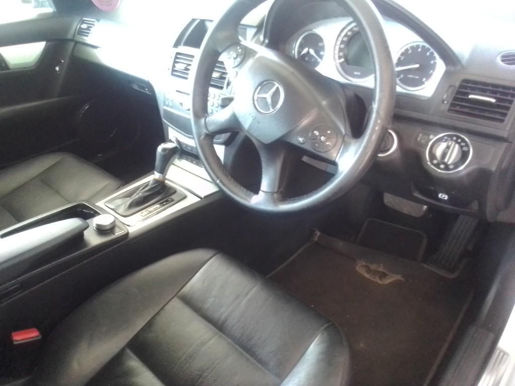 Pre-owned 2008 Mercedes Benz c-350 V6 Engine Capacity with Autom in Alberton - Image 7