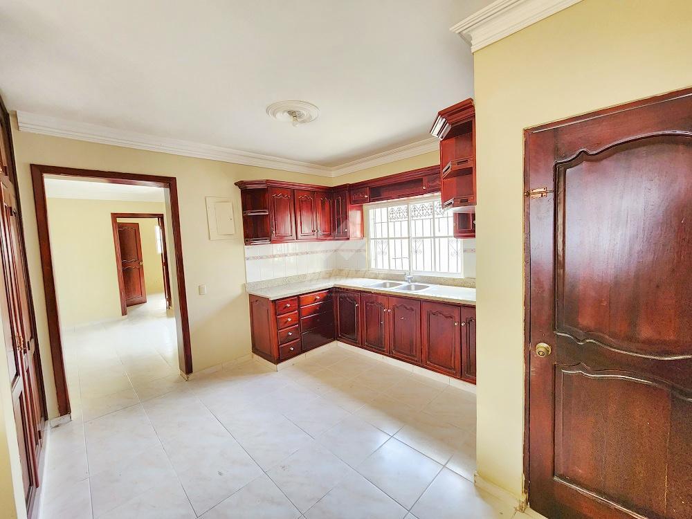 ESPACIOSA CASA CERRO HERMOSO SANTIAGO en Licey al Medio - Imagen 5