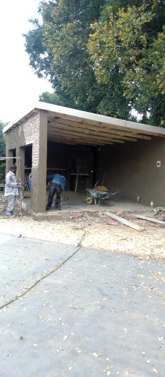 BUILDING CONTRACTOR AND RENOVATING HOUSES in Pretoria - Image 11