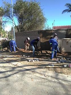 BUILDING CONTRACTOR AND RENOVATING HOUSES in Pretoria - Image 15