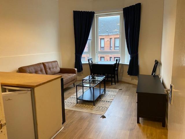 COMFORTABLE ONE BEDROOM FLAT TO RENT IN OXFORD in Abingdon - Image 1