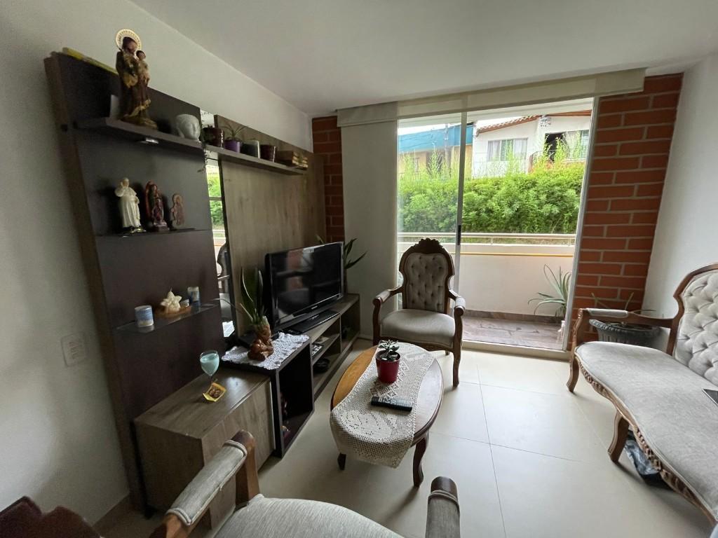 SE ARRIENDA HABITACION en Caldas - Imagen 7