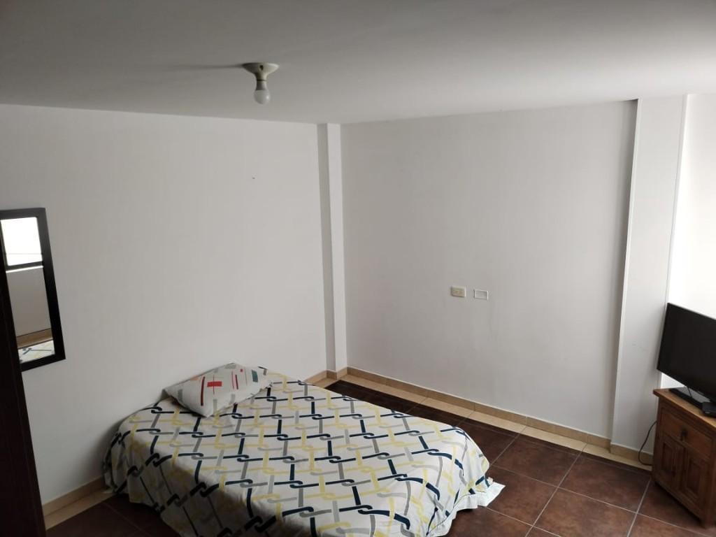 ARRIENDO COMODA HABITACION AMOBLADA en Dos Quebradas - Imagen 9