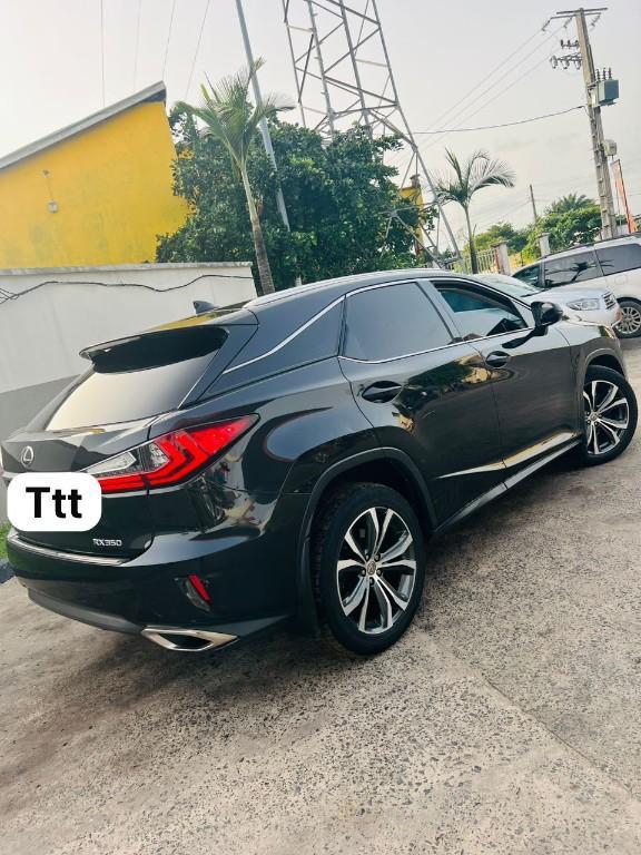 Lexus RX350 2018 double panoramique hyper propre à Douala - Photo 4