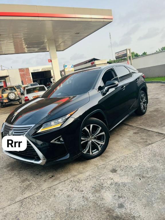 Lexus RX350 2018 double panoramique hyper propre à Douala - Photo 1