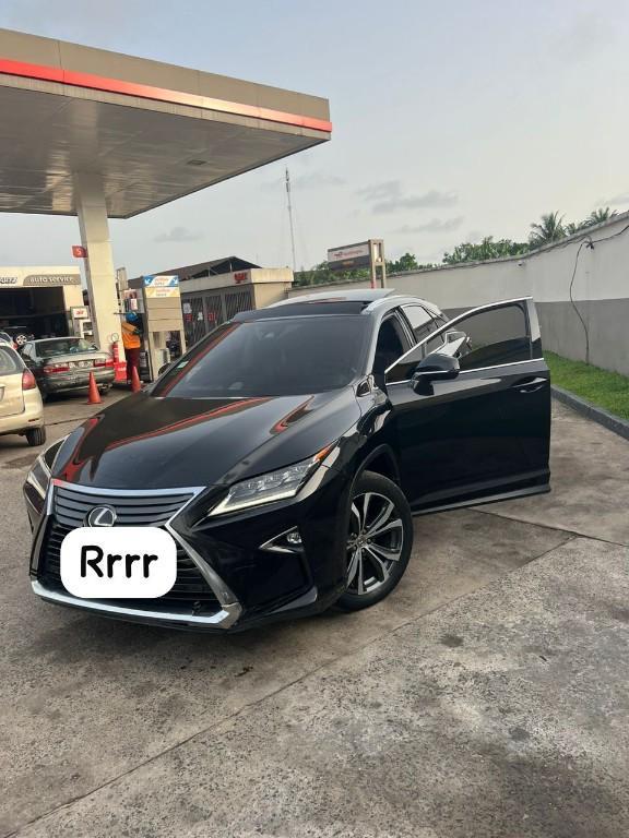 Lexus RX350 2018 double panoramique hyper propre à Douala - Photo 9