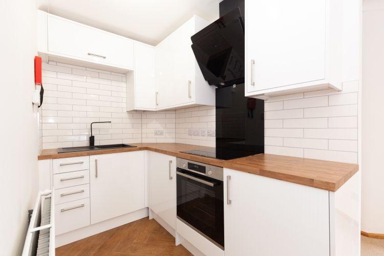 LOVELY ONE BEDROOM FLAT TO RENT IN BATH in Bristol - Image 3